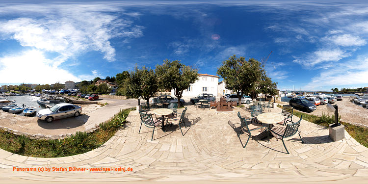 Panorama des Stadthafen von Nerezine auf der Insel Losinj