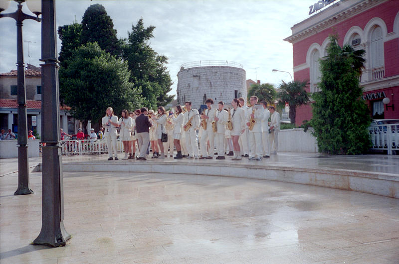 Beginn des istrischen Radfr�hlinhs in Porec