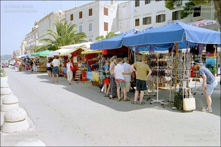 Souvenierstnde im Hafen von Mali Losinj