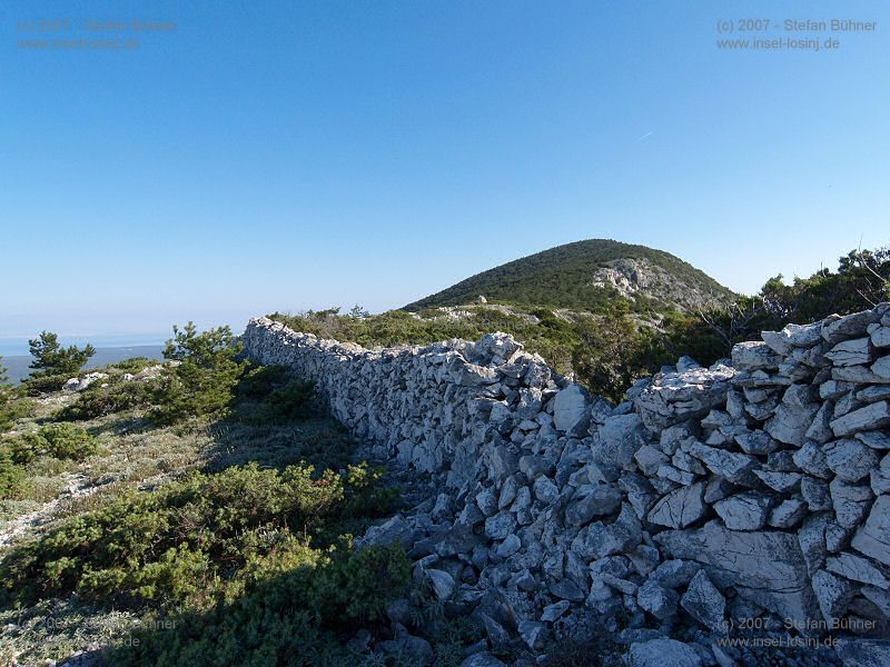 der Gebirgszug des Osorscica bei Nerezine / Osor auf der Insel Losinj