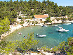 Strand / Bucht Valdarke in Mali Losinj - Kroatien