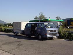 unser Bulli beim ersten Tankstop