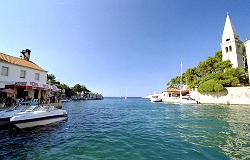 Blick aus dem Hafen von Veli Losinj